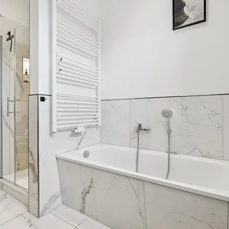 Sea Dreams L Design-ferienwohnung #octopus Seapearl - Am Hauptbahnhof Schwerin (Mecklenburg-Vorpommern)